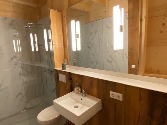 Duschbad der Suite